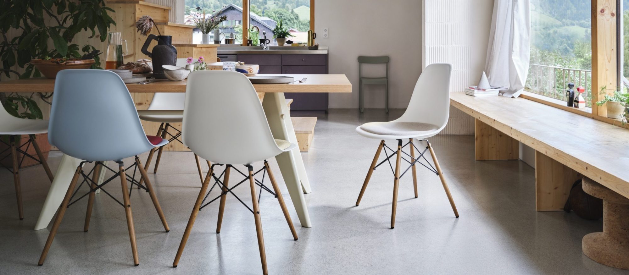 Vitra - Eames Side Chair